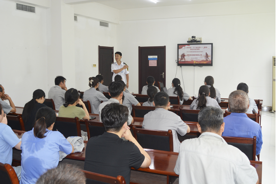 筑牢安全防線，守護(hù)平安職場 ——開封鐵塔橡膠2025年度消防安全培訓(xùn)圓滿落幕